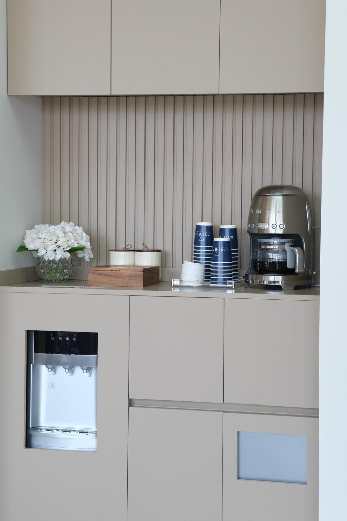 Mier Dental Clinic - Bekleme Alanı